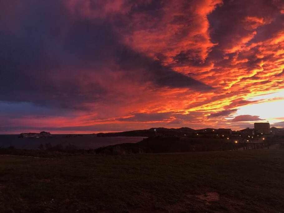 Apartamento Sunset Con Vistas Playa De Los Locos Suances Exterior photo